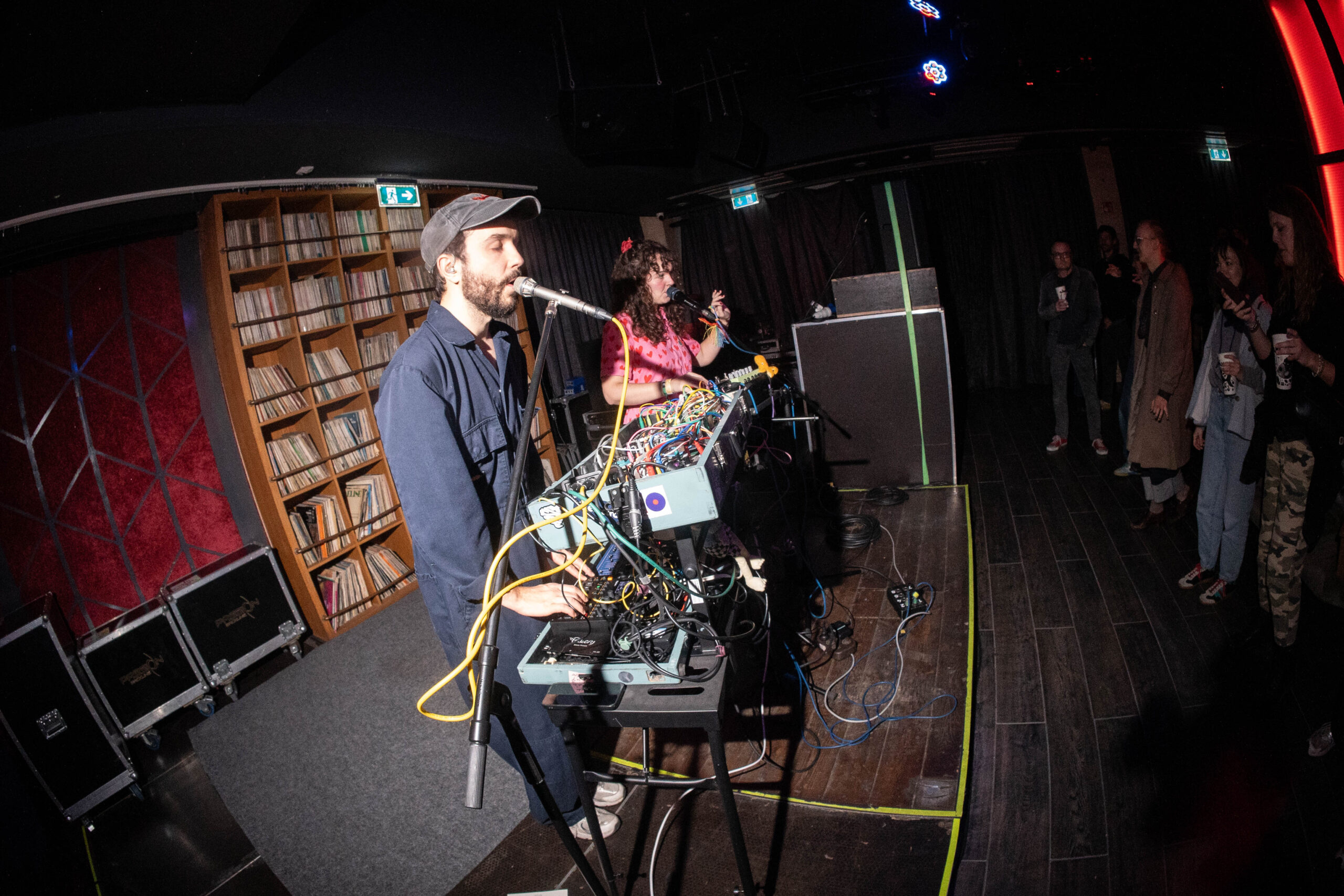 Swim Swim Naked (fotó: Kenyeres Kristóf)