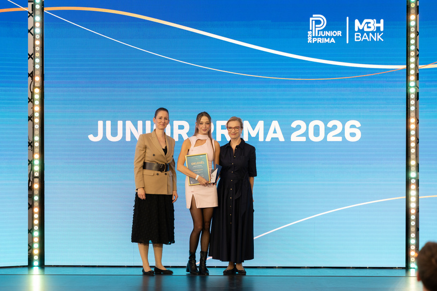Junor Prima